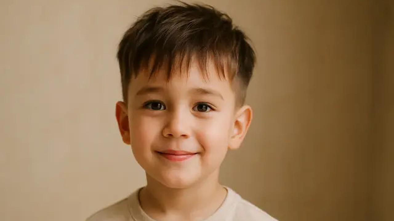 12 Model Rambut Poni Anak Laki-Laki ala Korea yang Lagi Tren
