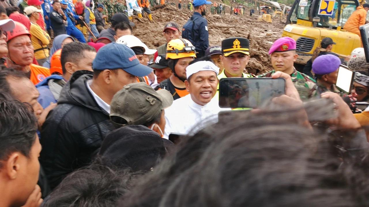 Kelarga 23 Prajurit TNI Korban Longsor Cisarua Bandung Barat Dapat Santunan Rp25 Juta