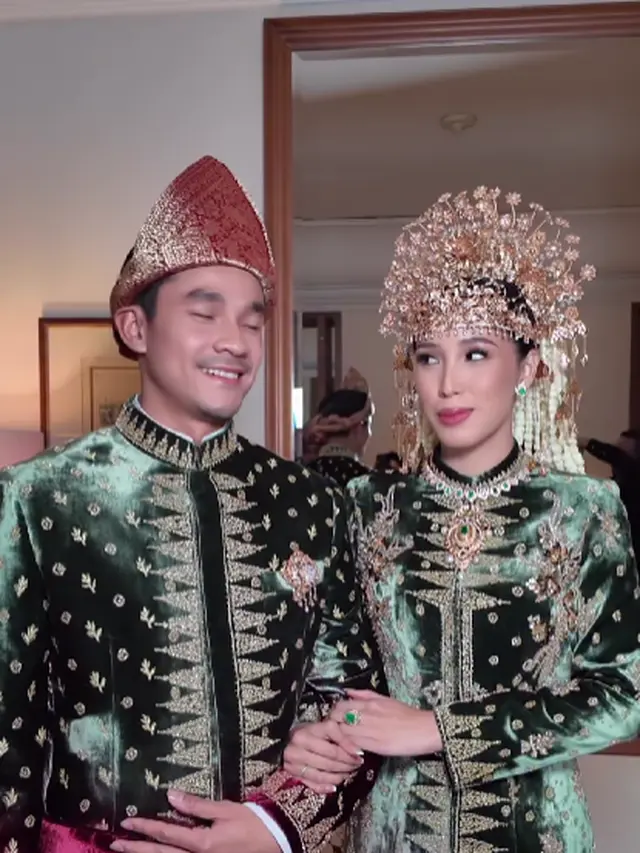 Pernikahan Anak Dede Yusuf, Alifiya Arkana dan Khalifah Alkays (Foto: Instagram Alifiya)