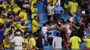 Badan sepak bola Amerika Selatan CONMEBOL mengatakan, sedang menyelidiki insiden tersebut. (Tim Nwachukwu / GETTY IMAGES NORTH AMERICA / Getty Images via AFP)