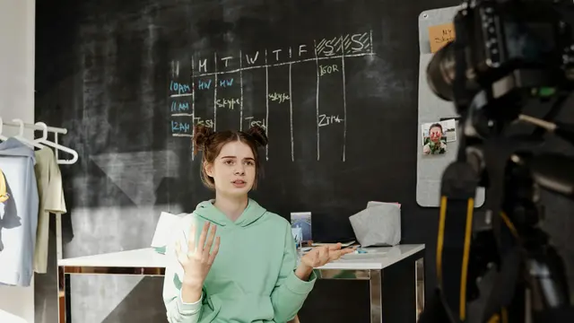 Aquarius: Kreatif dan Berkembang Lewat Proyek