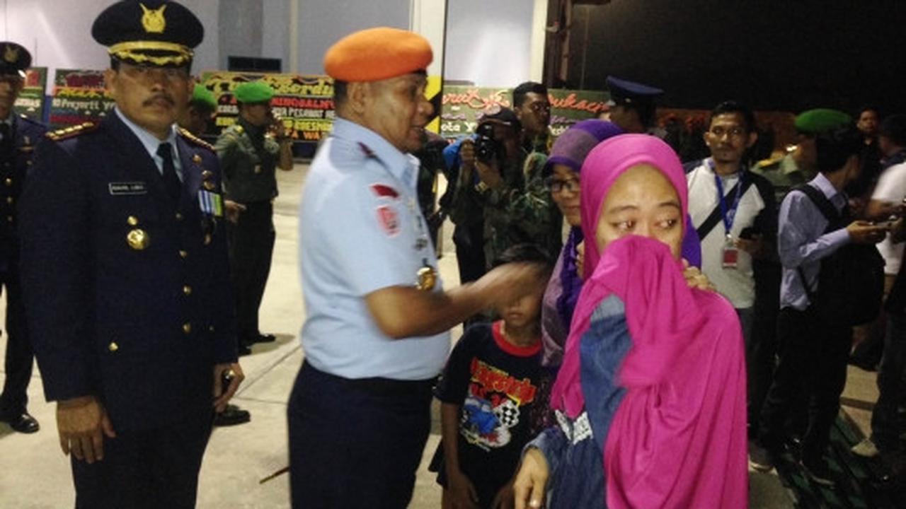 3 Jenazah prajurit Paskhas korban Hercules tiba di Pekanbaru