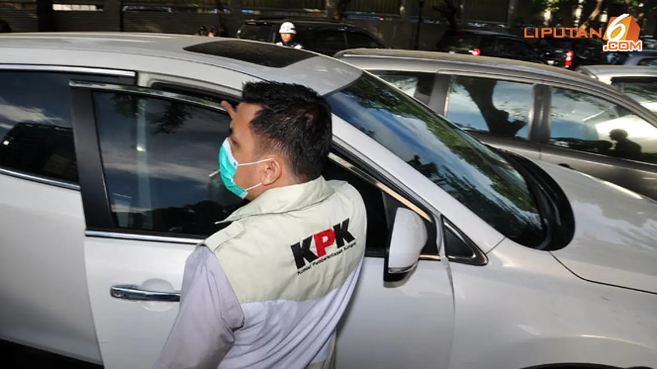kpk-sita-mobil130515c.jpg