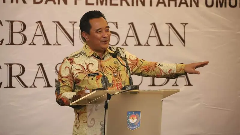 Pj Gubernur Sulawesi Selatan (Sulsel) Bahtiar Baharuddin mengaku jika keuangan wilayah yang dipimpinnya mengalami defisit hingga mencapai Rp 1,5 triliun.  (Liputan6.com/Dok: Ditjen Polpum)