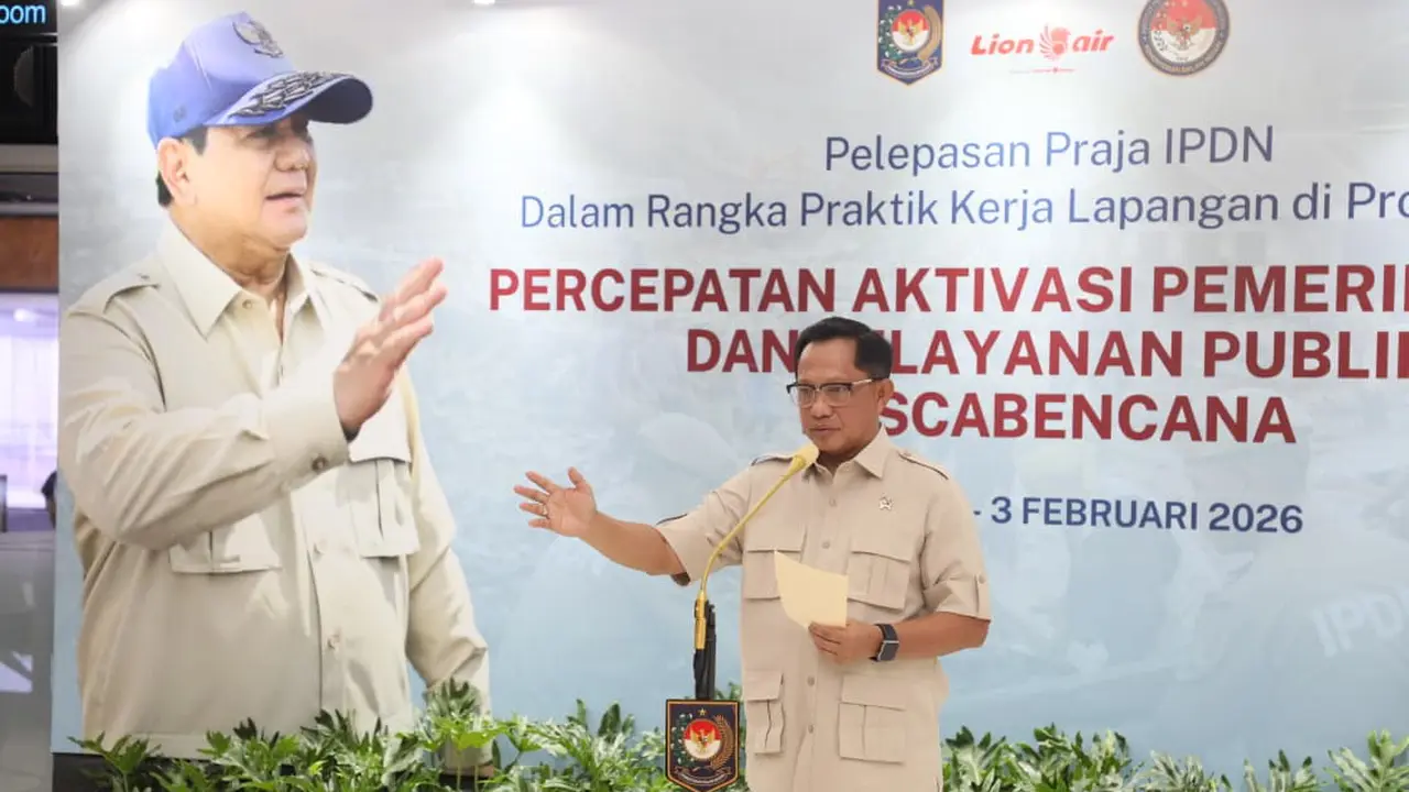Mendagri memberikan arahan langsung kepada para praja IPDN yang ditugaskan ke Aceh.