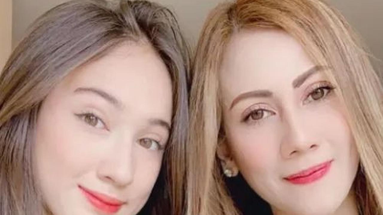 Putrinya jadi Kekasih Al Ghazali, 7 Potret Ibunda Laura Moane yang Tak Kalah Cantik dengan Maia Estianty