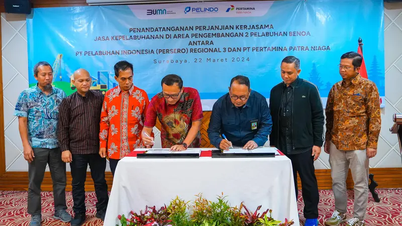penandatanganan Kerjasama Jasa Kepelabuhanan di Area Pengembangan 2 Pelabuhan Benoa antara PT Pertamina Patra Niaga dengan dengan PT Pelabuhan Indonesia (Pelindo) Persero. (Dok Pertamina)