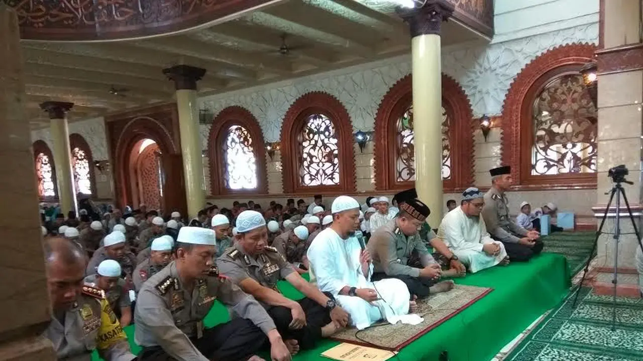 Ustaz Arifin Ilham