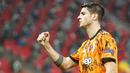 Penyerang Juventus, Alvaro Morata, merayakan gol yang dicetaknya ke gawang Ferencvaros pada laga lanjutan Liga Champions 2020/2021 di Puskas Arena, Kamis (5/11/2020) dini hari WIB. Juventus menang 4-1 atas Ferencvaros. (AP Photo/Laszlo Balogh)