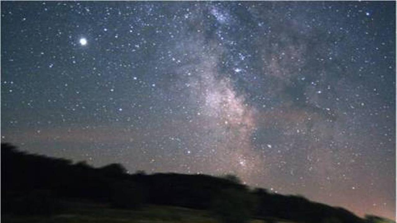 Malam bertabur bintang di Hungaria. (tdjamaluddin.wordpress.com)