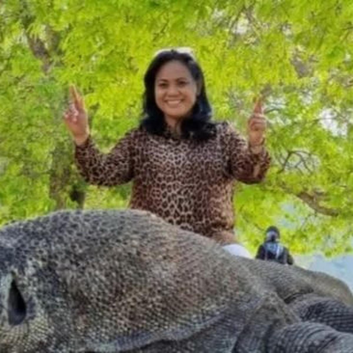 8 Potret Anita Jacoba, Anggota DPR yang Viral Marahi Nadiem Makarim Saat Rapat