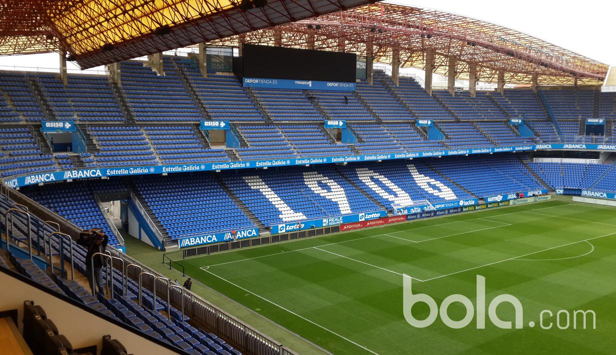 Megahnya Stadion Riazor markas RC Deportivo La Coruna, salah satu klub kontestan La Liga Spanyol. (Bola.com/Okky Herman Dilaga)