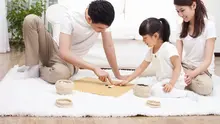 Board game seru untuk keluarga di rumah. (eastfenceimage/Depositphotos)