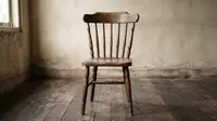 8 Ide Restorasi Kursi Kayu Tua yang Kusam agar Terlihat seperti Furnitur Vintage Mahal, Ternyata Sederhana