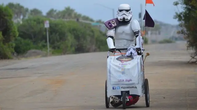 Demi Mendiang Istri, Suami Rela Jadi Robot Keliling Amerika
