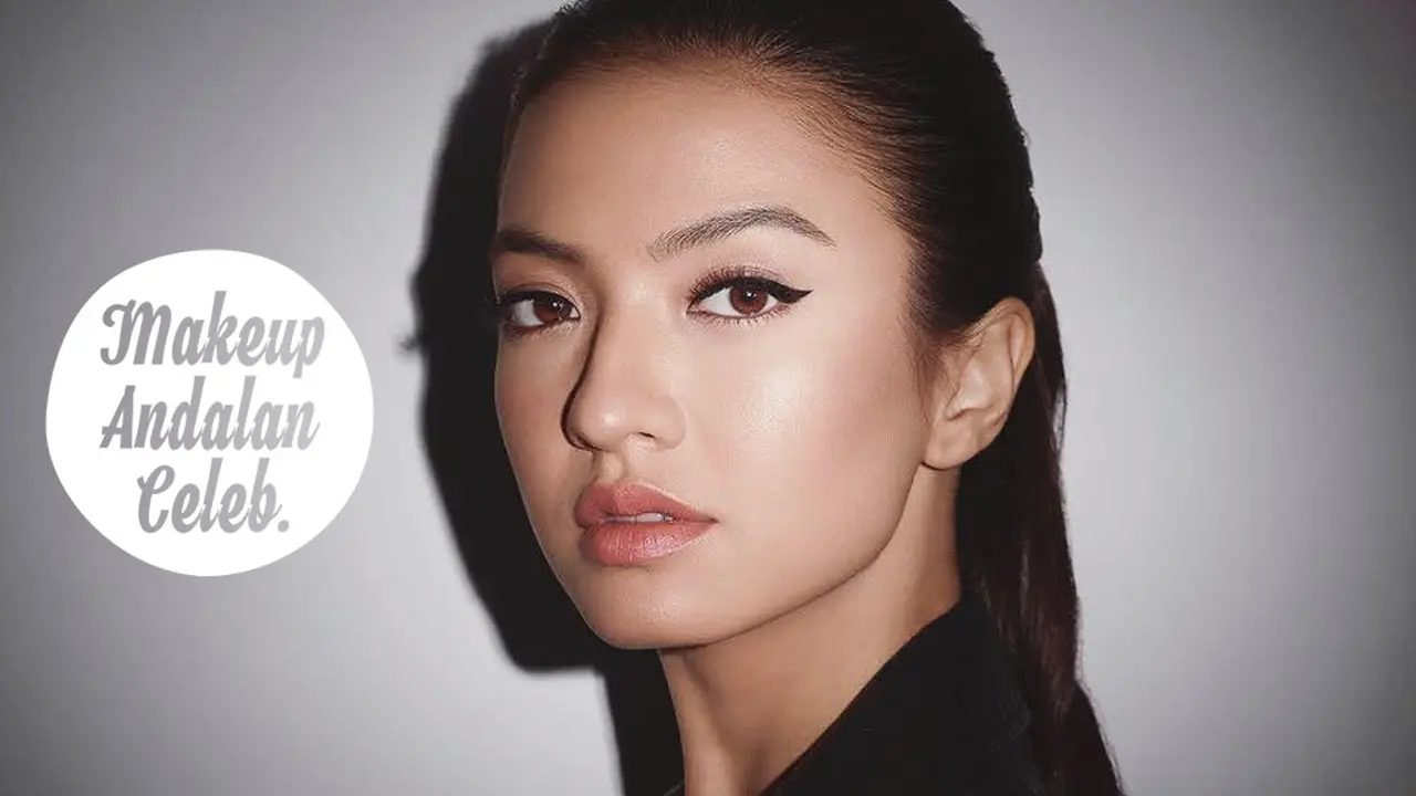 [Bintang] Makeup Andalan Seleb: Photoshoot Bertema Glamor, Ini Tipe Lipstik Eccentric Favorit Raline Shah