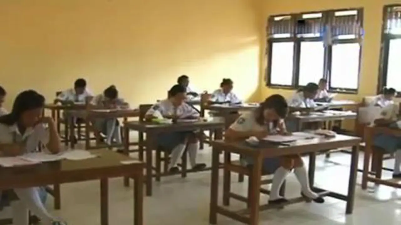 Peserta UN Datang Subuh, Siswa Dicurigai Berbagi Kunci Jawaban