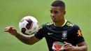 Sinar Gabriel Jesus di level klub membuatnya kerap mendapatkan tempat di tim nasional Brasil. Prestasi terbaik penyerang Manchester City ini bersama Selecao adalah saat meraih medali emas Olimpiade Rio 2016 lalu. (AFP/Douglas Magno)