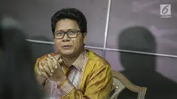 Komisioner Komnas HAM M. Imdadun Rahmat memberikan keterangan dalam konferensi pers di Kantor Komnas HAM, Jakarta, Selasa (6/6). Komnas HAM juga menyatakan kebebasan berekspresi dijamin oleh negara. (Liputan6.com/Faizal Fanani)
