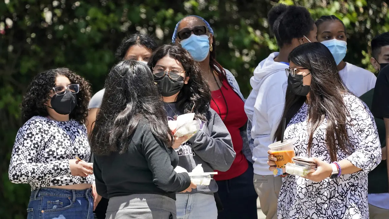 Mandat Masker Kembali Diberlakukan di Los Angeles