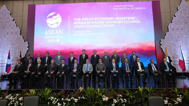 Ketua ASEAN Business Advisory Council (ASEAN-BAC) Arsjad Rasjid saat 55th ASEAN Economic Ministers' Meeting and Related Meetings di Hotel Padma Semarang, Jawa Tengah. (Dok Kadin)