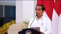 Presiden Joko Widodo (Jokowi) memberikan pidato dalam sidang kabinet paripurna di Istana Negara, Jakarta, Senin, 3 Juli 2023. (Foto: Instagram @jokowi)