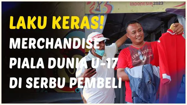 Berita video merchandise resmi Piala Dunia U-17 2023 laku keras diserbut pembeli yang hadir di Stadion Gelora Bung Tomo (GBT), Surabaya.