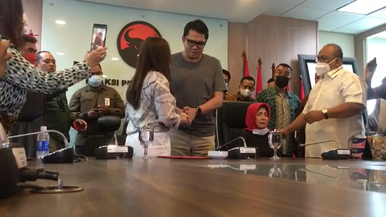 Anggiat Pasaribu minta maaf ke keluarga Artaria Dahlan