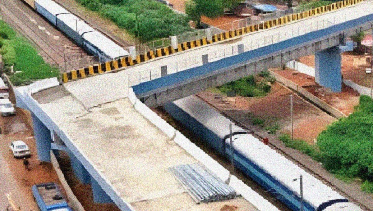jembatan tikungan di india