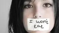 Gangguan makan yang melanda seseorang menyebabkan kondisi tubuh dekat dengan komplikasi anoreksia.
