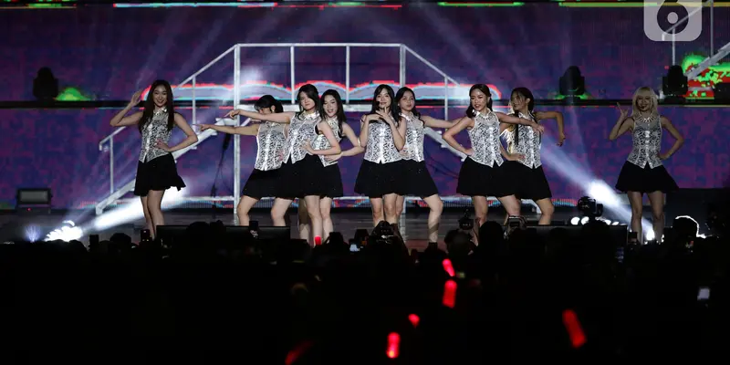 JKT48 Tampil Enerjik di Panggung JISPHORIA 2022