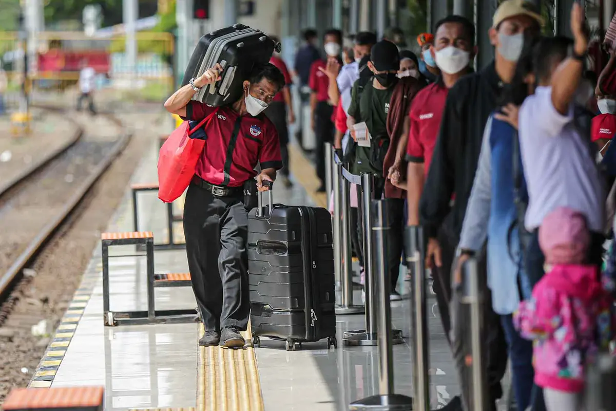 Peningkatan Arus Mudik Lebaran 2022 di Stasiun Pasar Senen
