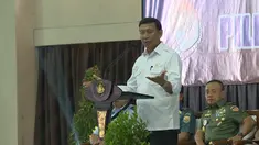 Wiranto meminta aparat menindak tegas siapapun yang mengganggu proses pilkada.