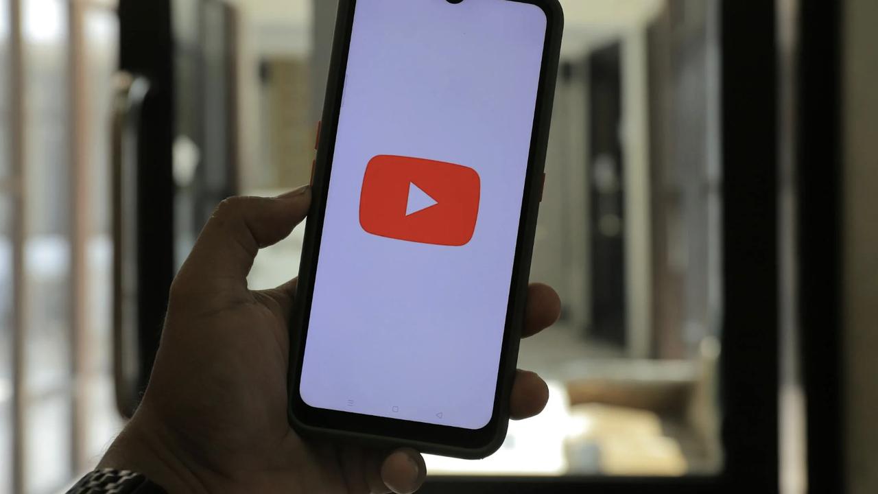 Tak Penuhi Panggilan, Kemkomdigi Layangkan Panggilan Kedua ke Youtube dan Meta