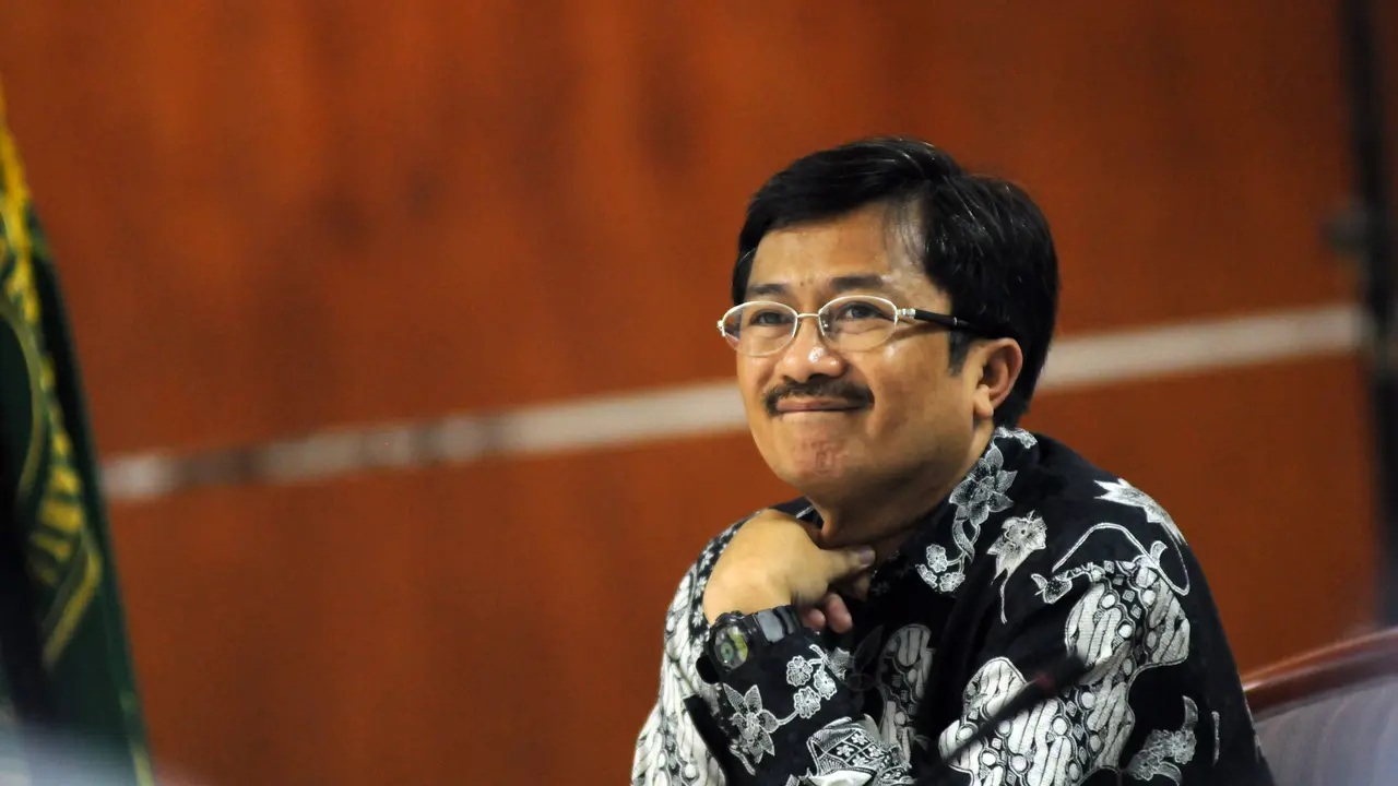 [FOTO] Rudi Rubiandini Mengaku Memberi Uang Pada Sekjen ESDM 