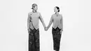 Tampilan Athina Papadimitriou dan Rio Haryanto yang tampil begitu bersahaja dalam foto prewedding. [Foto: Instagram/ Bridestory/ Foto by: @leonardiwedding]