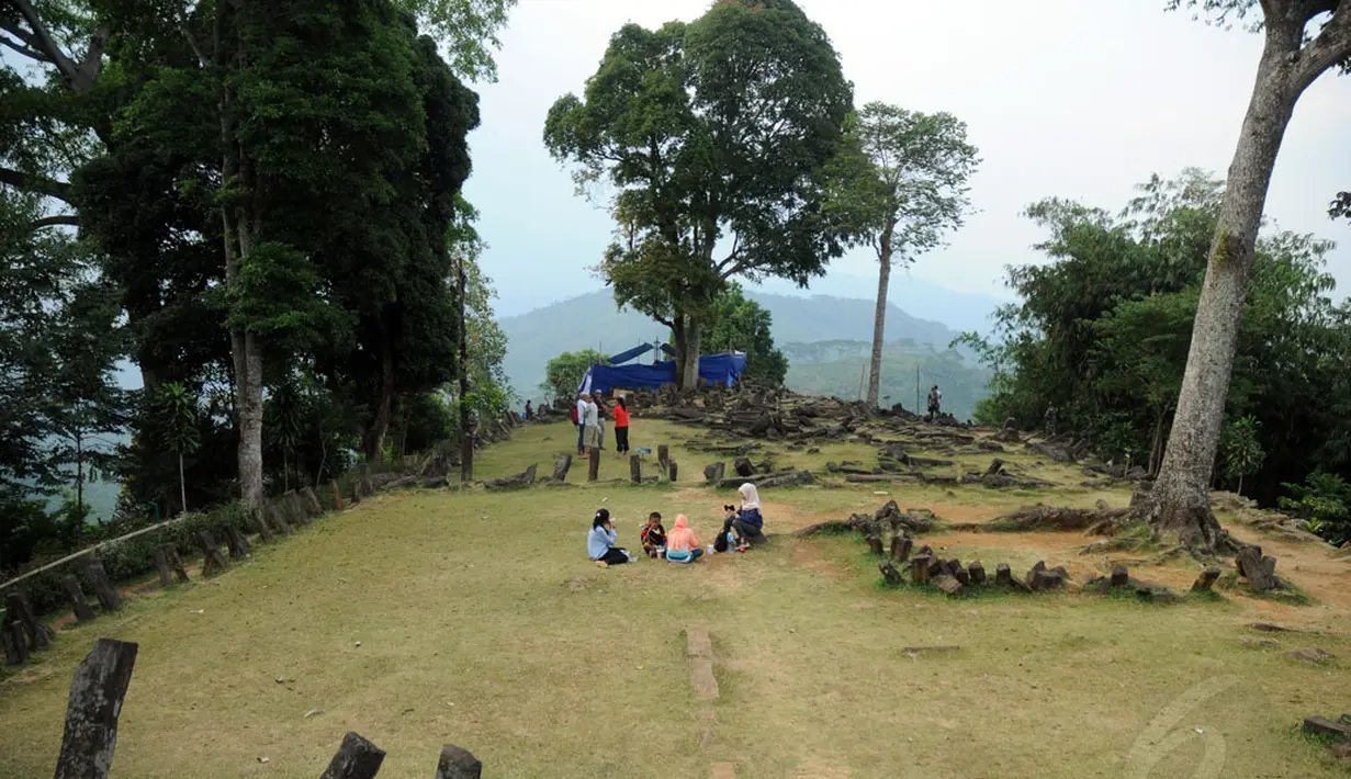 Teras keempat yang ada di areal situs Gunung Padang di Kampung Cimanggu, Cianjur, Jawa Barat, (19/9/2014). (Liputan6.com/Helmi Fithriansyah)