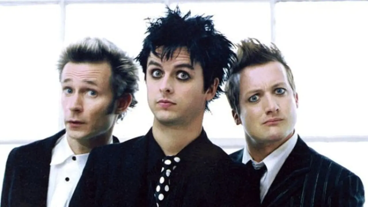 Daur Ulang Lagu Green Day, Eks Gitaris My Chemical Romance Dicela