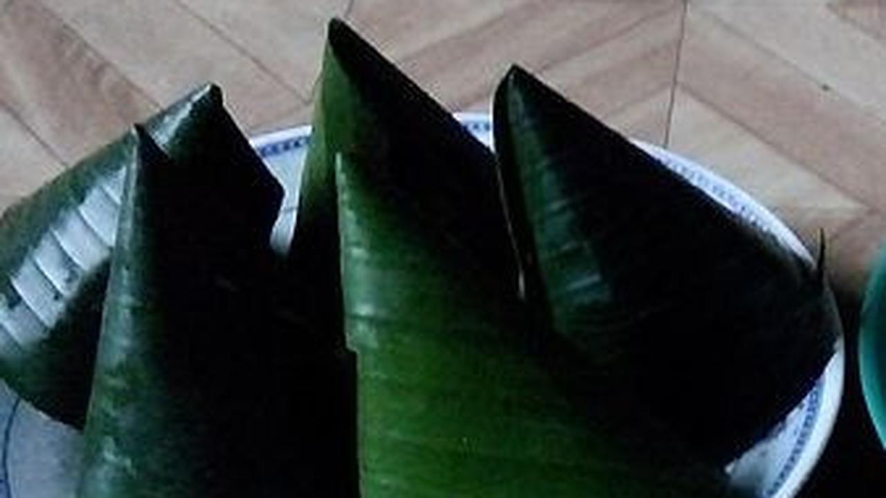 Uniknya Nasi Sek, Kuliner Favorit Masyarakat Pariaman yang Mirip Nasi Kucing di Jawa