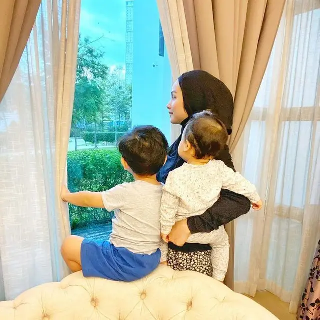 7 Potret Rumah Mewah Tya Arifin Menantu Siti Nurhaliza di Malaysia