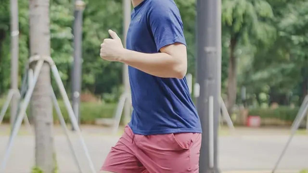 7 Padu Padan Outfit Celana Pendek Ala Maxime Bouttier, Santai Tapi Stylish