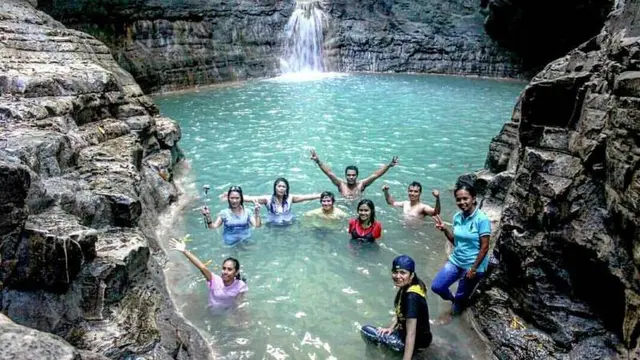 6. Air Terjun Waimarang