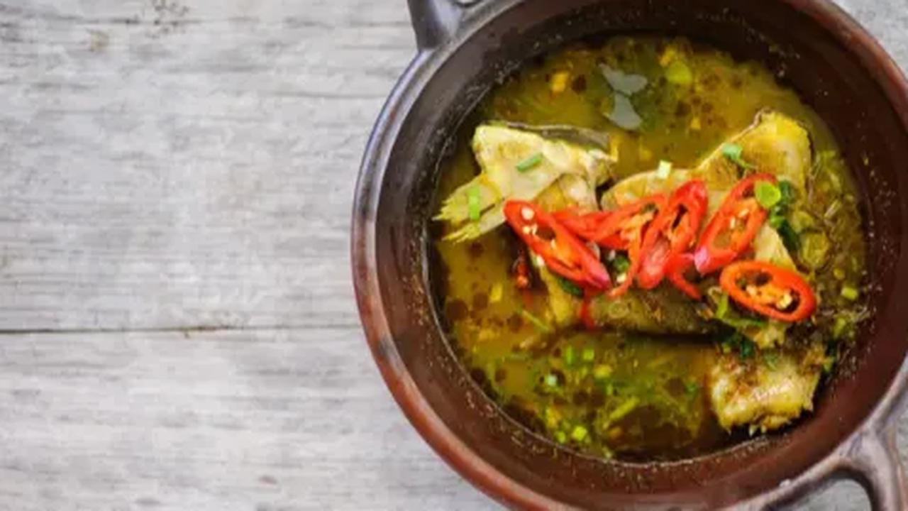 1. Resep Ikan Kuah Santan Pedas Tongkol