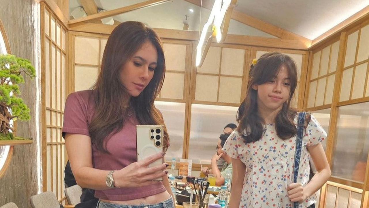 London Abigail sendiri sudah terlahir cantik. Dia mewarisi pesona kedua orangtuanya yang memiliki paras rupawan.&nbsp;