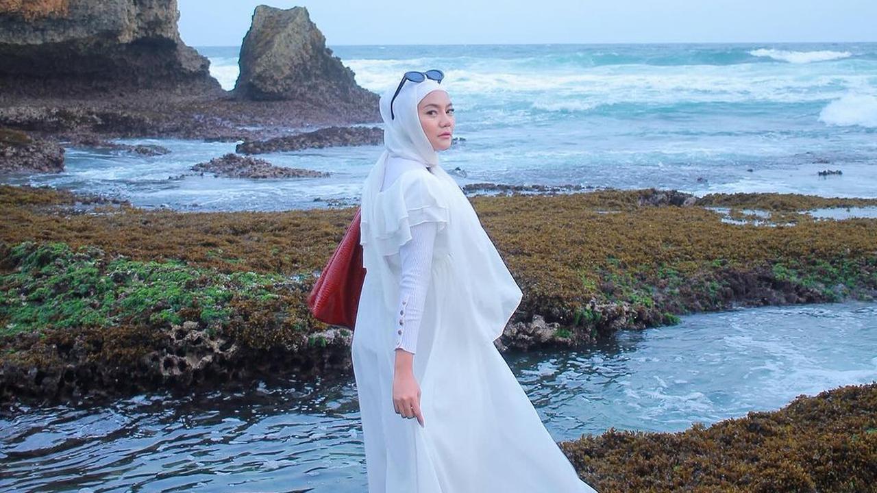 Profil Arie Rieyanthie, Selebgram yang Ungkap Perselingkuhan Suami Sendiri