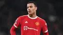 Pemain MU, Mason Greenwood menjadi pesepak bola teranyar yang sempat dipenjara akibat tindak kriminal. Sebelumnya, telah banyak kasus yang mengharuskan pesepak bola mendekam dalam jeruji besi untuk mempertanggung jawabkan perbuatan kriminalnya. siapa saja? (AFP/Paul Ellis)