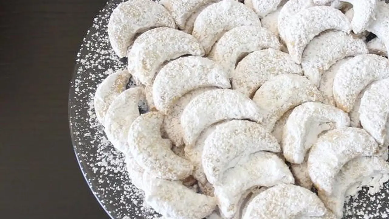 Kue Putri Salju