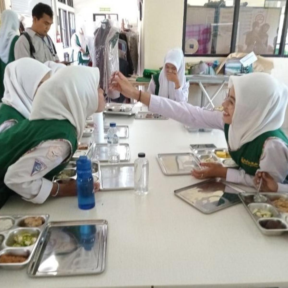 Program Makan Bergizi Gratis di Mataram: Ribuan Siswa Terbantu