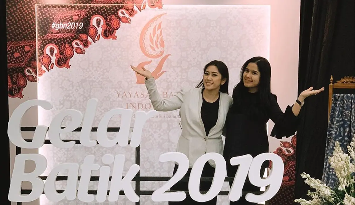 Annisa dan Aliya mampir ke GBN di JCC, sebelum Annisa mengejar flight sore ke Singapura untuk jadwal jaga Memo (Liputan6.com/Instagram/ruby_26)