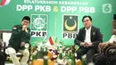 Sebelumnya Yusril bersilaturahmi ke Kantor DPP PPP. Kepada awak media, Yusril Ihza Mahendra mengatakan, pertemuannya adalah untuk membahas koalisi dan eksistensi partai berbasis Islam. (Liputan6.com/Faizal Fanani)